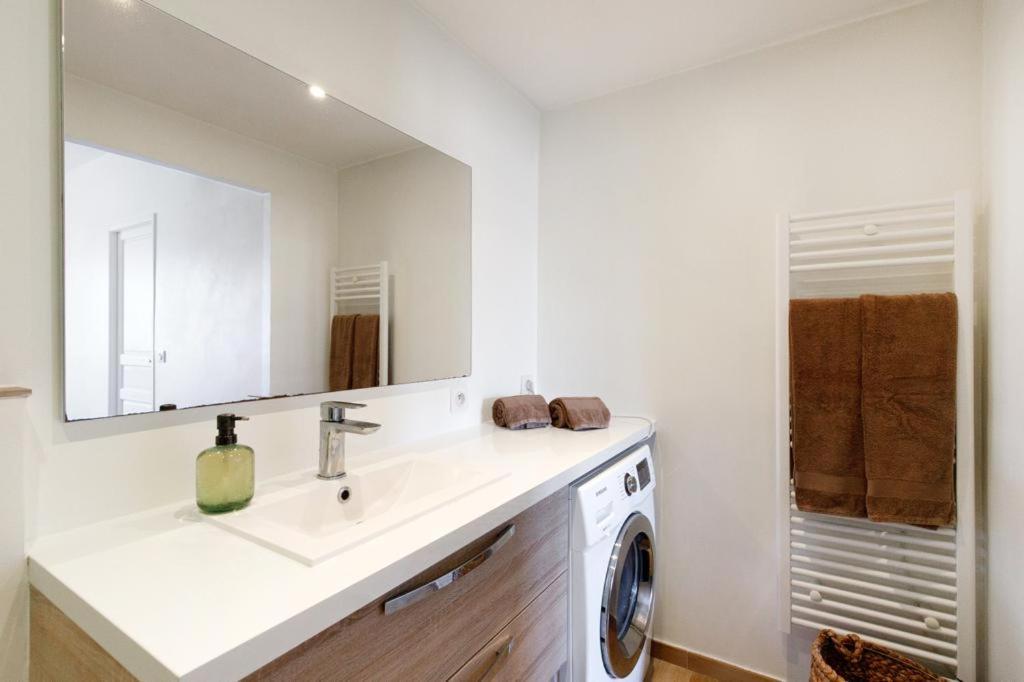 Appartements Climatises - Vieil 昂蒂布 外观 照片