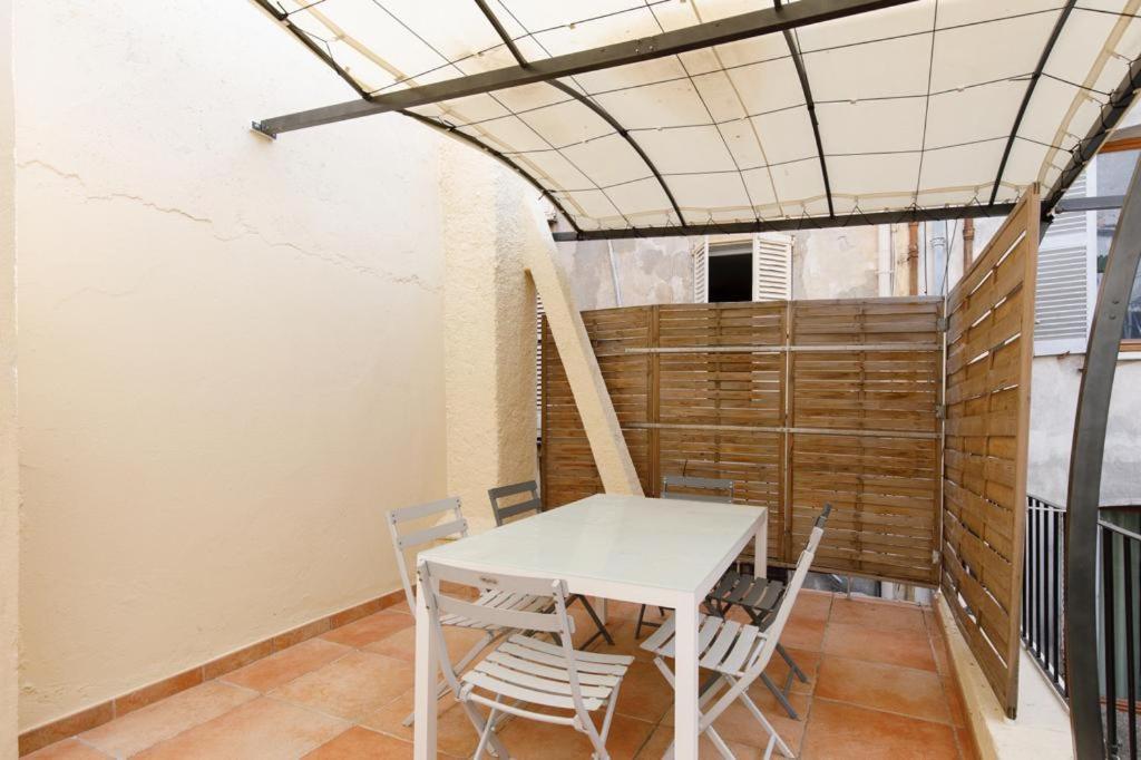 Appartements Climatises - Vieil 昂蒂布 外观 照片