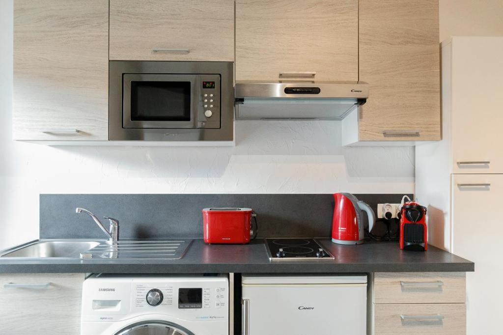 Appartements Climatises - Vieil 昂蒂布 外观 照片
