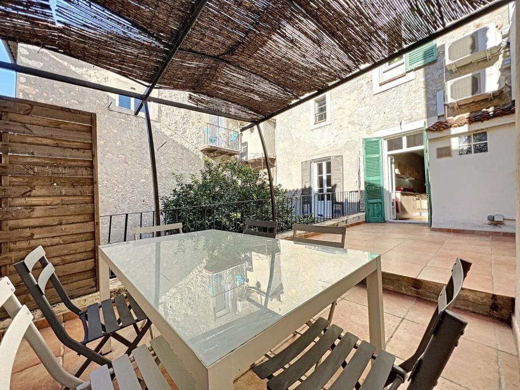 Appartements Climatises - Vieil 昂蒂布 外观 照片