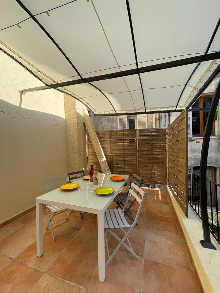 Appartements Climatises - Vieil 昂蒂布 外观 照片