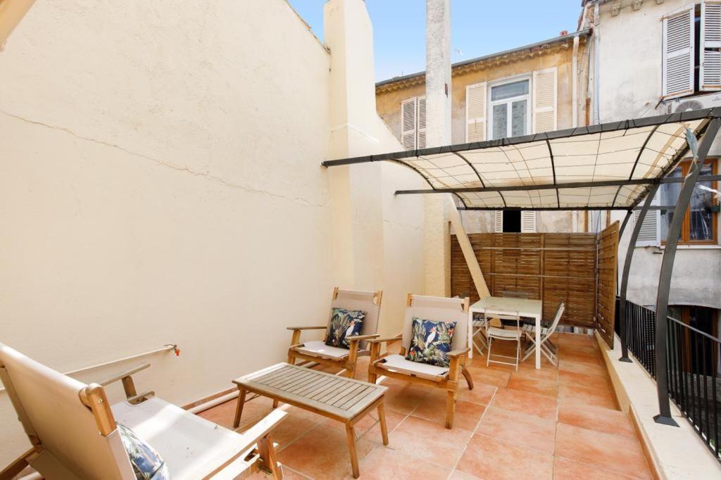 Appartements Climatises - Vieil 昂蒂布 外观 照片